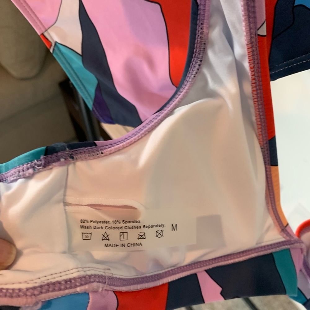 No label - Picture 5 of 7